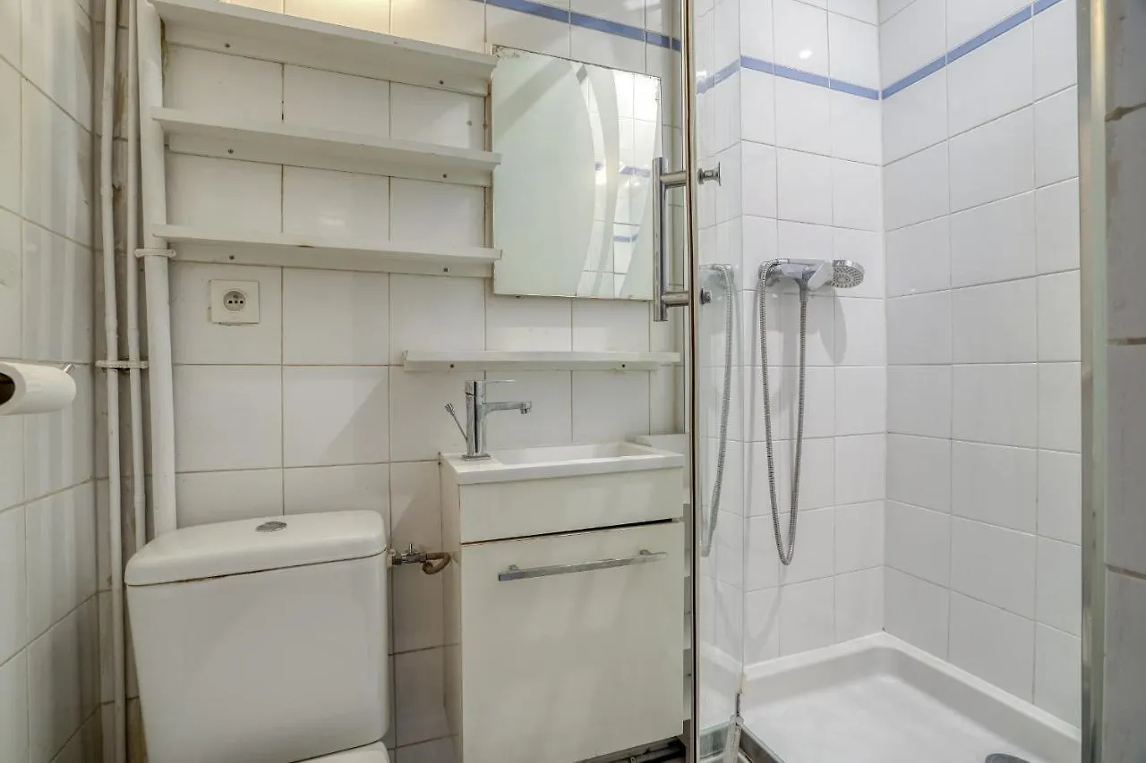 Apartment Studio Renove Cosy Metro Paris 2Pers Wifi France