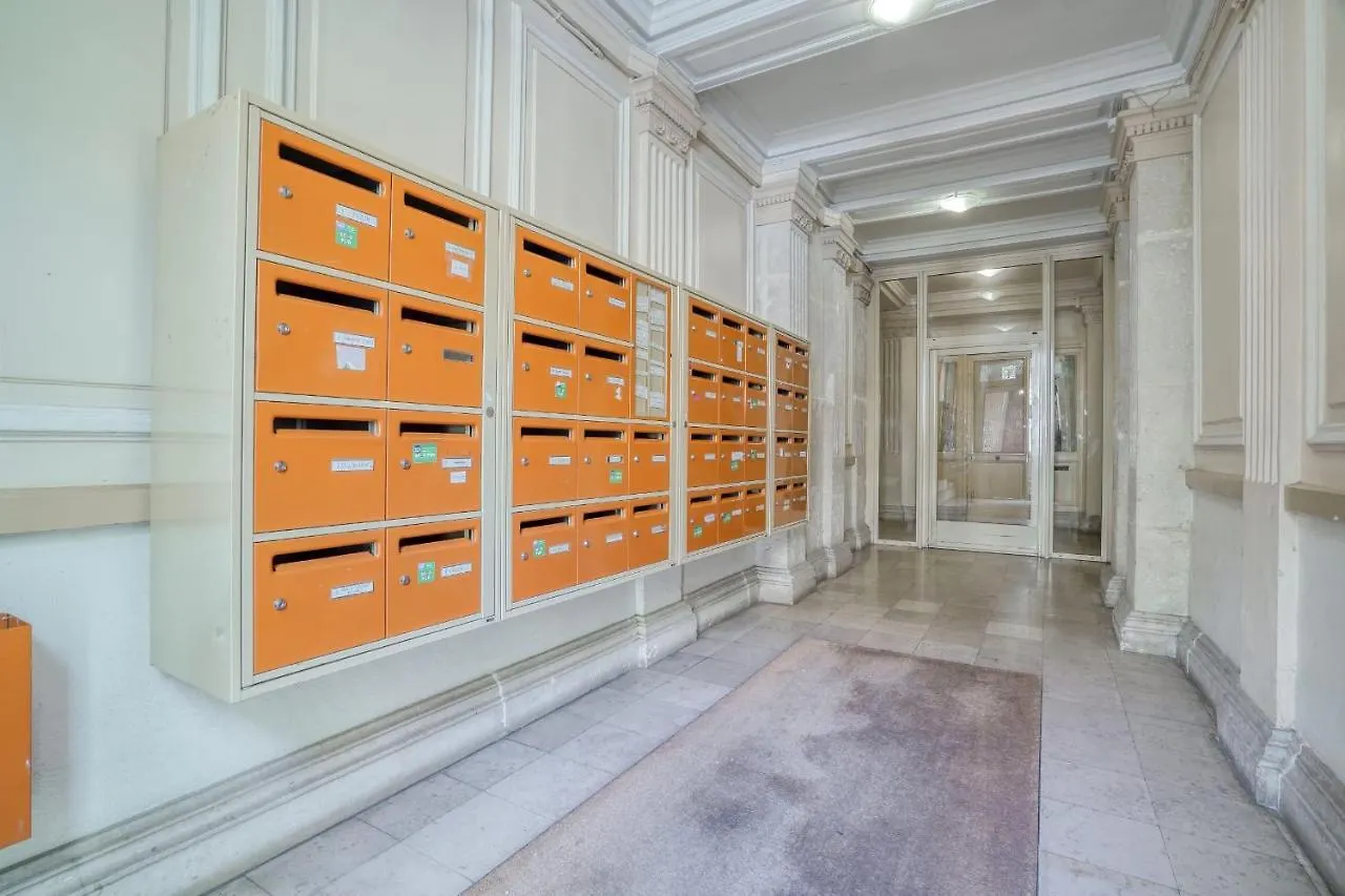 Studio Renove Cosy Metro Paris 2Pers Wifi 0*,  France