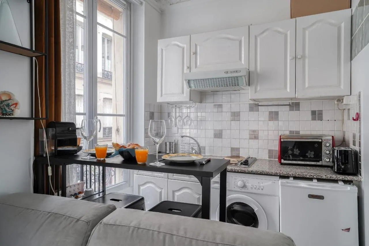 Studio Renove Cosy Metro Paris 2Pers Wifi Apartment
