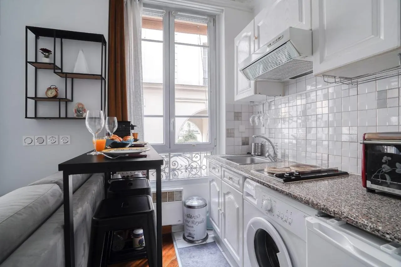 Apartment Studio Renove Cosy Metro Paris 2Pers Wifi